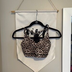 Zyia Leopard Print Strappy Sports Bra sz S